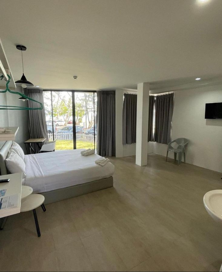 Phuket Muay Thai Hotel Rawai Beach Экстерьер фото